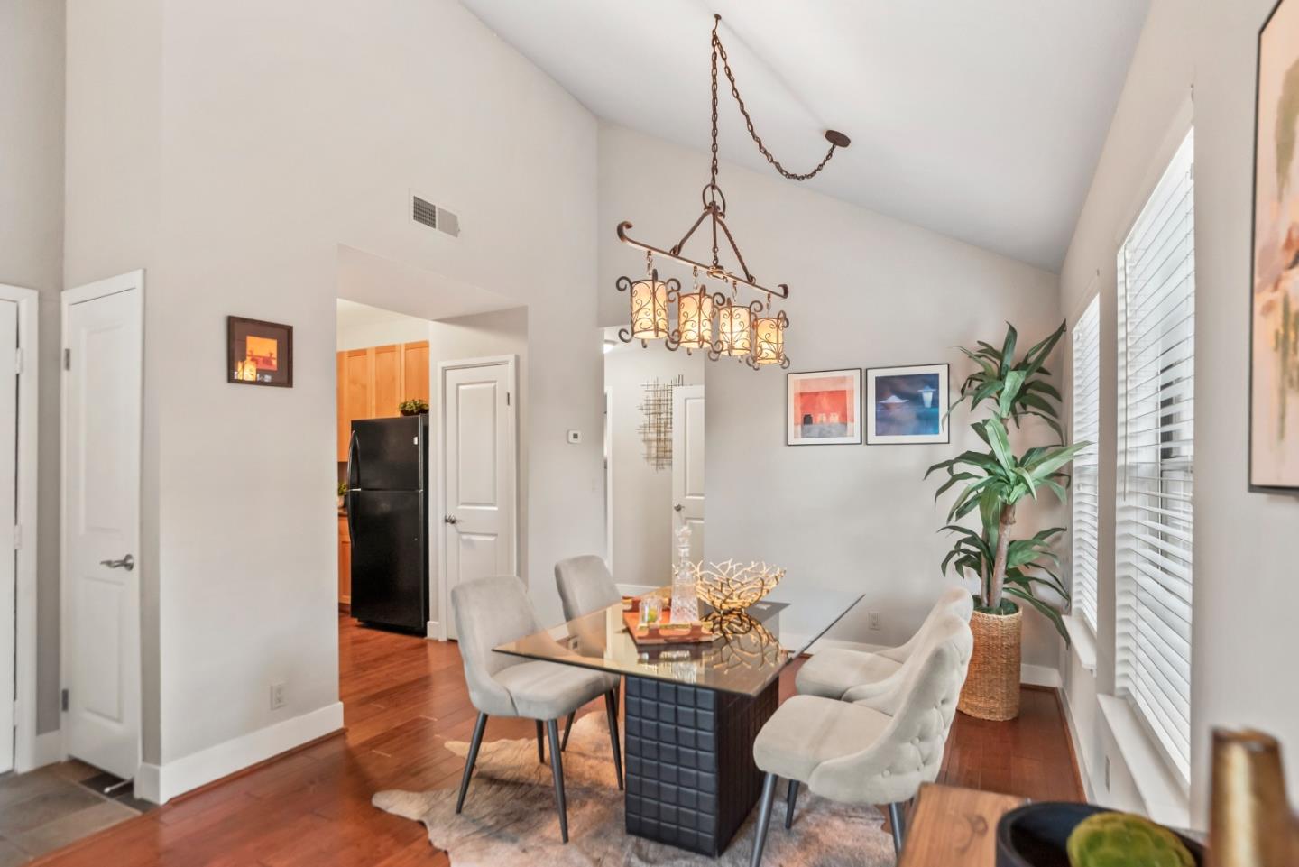 Detail Gallery Image 6 of 30 For 306 S Overlook Dr, San Ramon,  CA 94582 - 1 Beds | 1 Baths