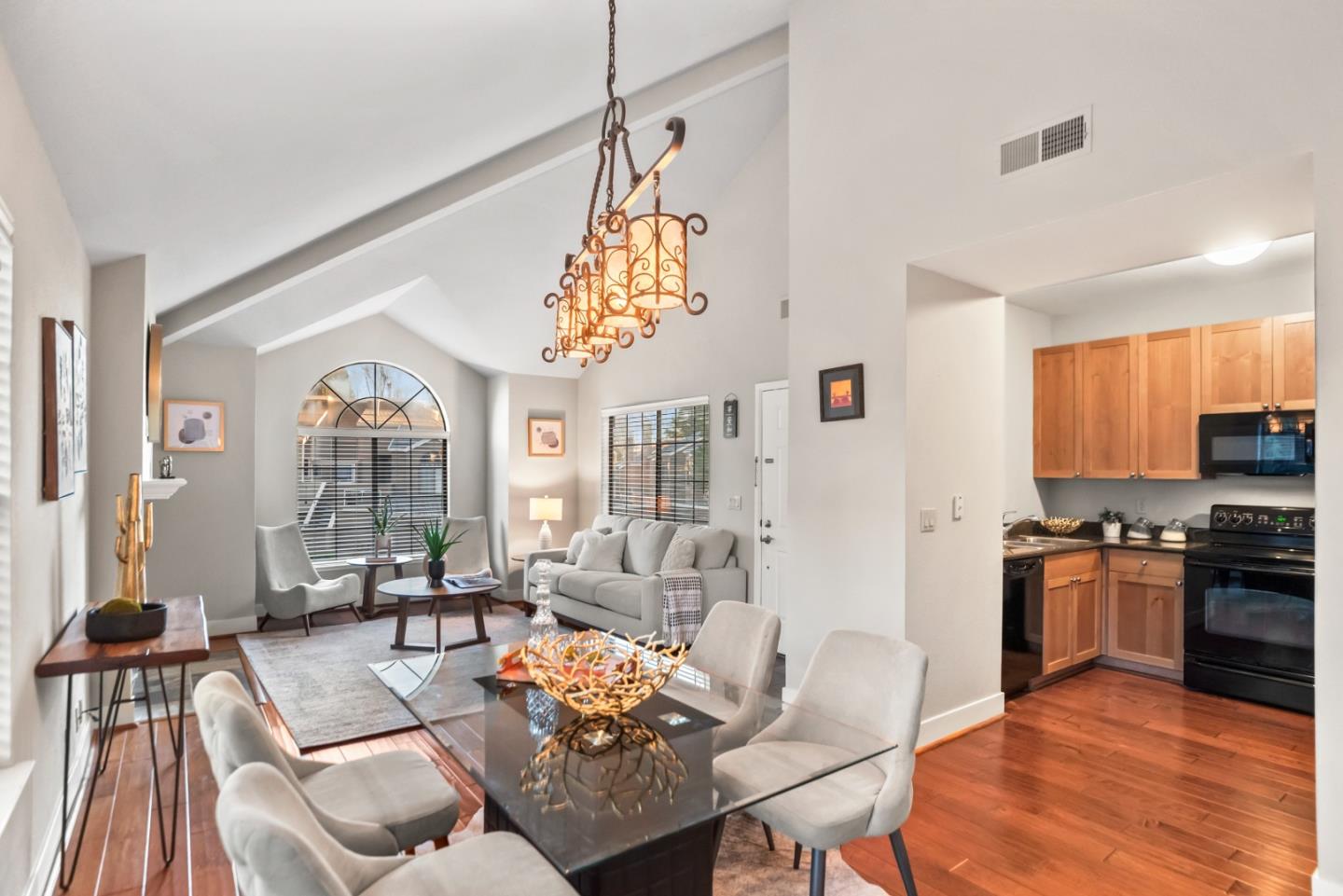 Detail Gallery Image 7 of 30 For 306 S Overlook Dr, San Ramon,  CA 94582 - 1 Beds | 1 Baths