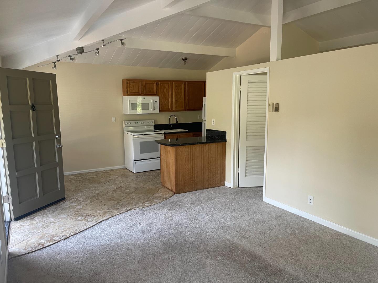 Detail Gallery Image 4 of 13 For 220 E Hilton Dr #22,  Boulder Creek,  CA 95006 - 1 Beds | 1 Baths