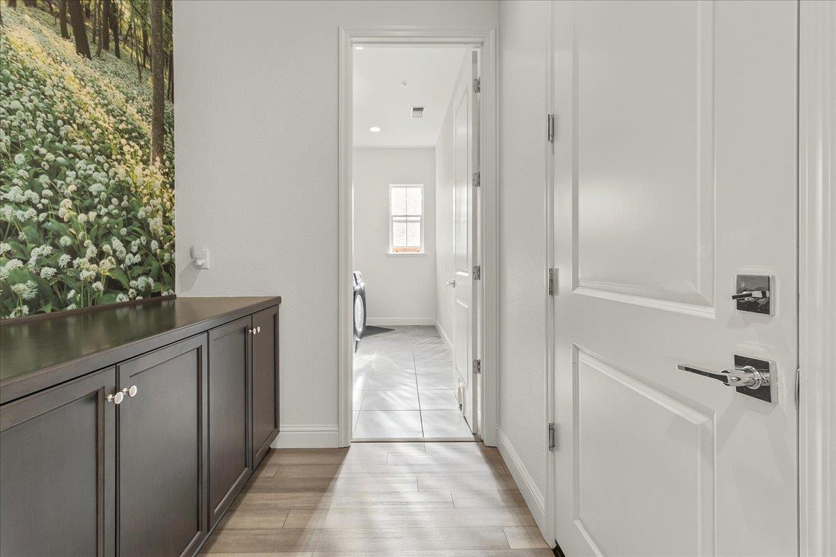 Detail Gallery Image 18 of 35 For 499 Bonte Ct, Marina,  CA 93933 - 5 Beds | 2/1 Baths