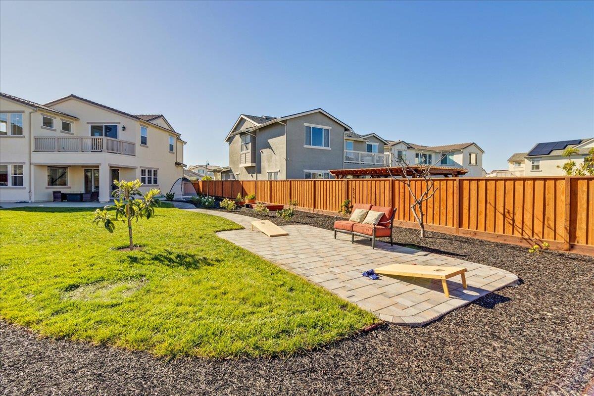 Detail Gallery Image 29 of 35 For 499 Bonte Ct, Marina,  CA 93933 - 5 Beds | 2/1 Baths