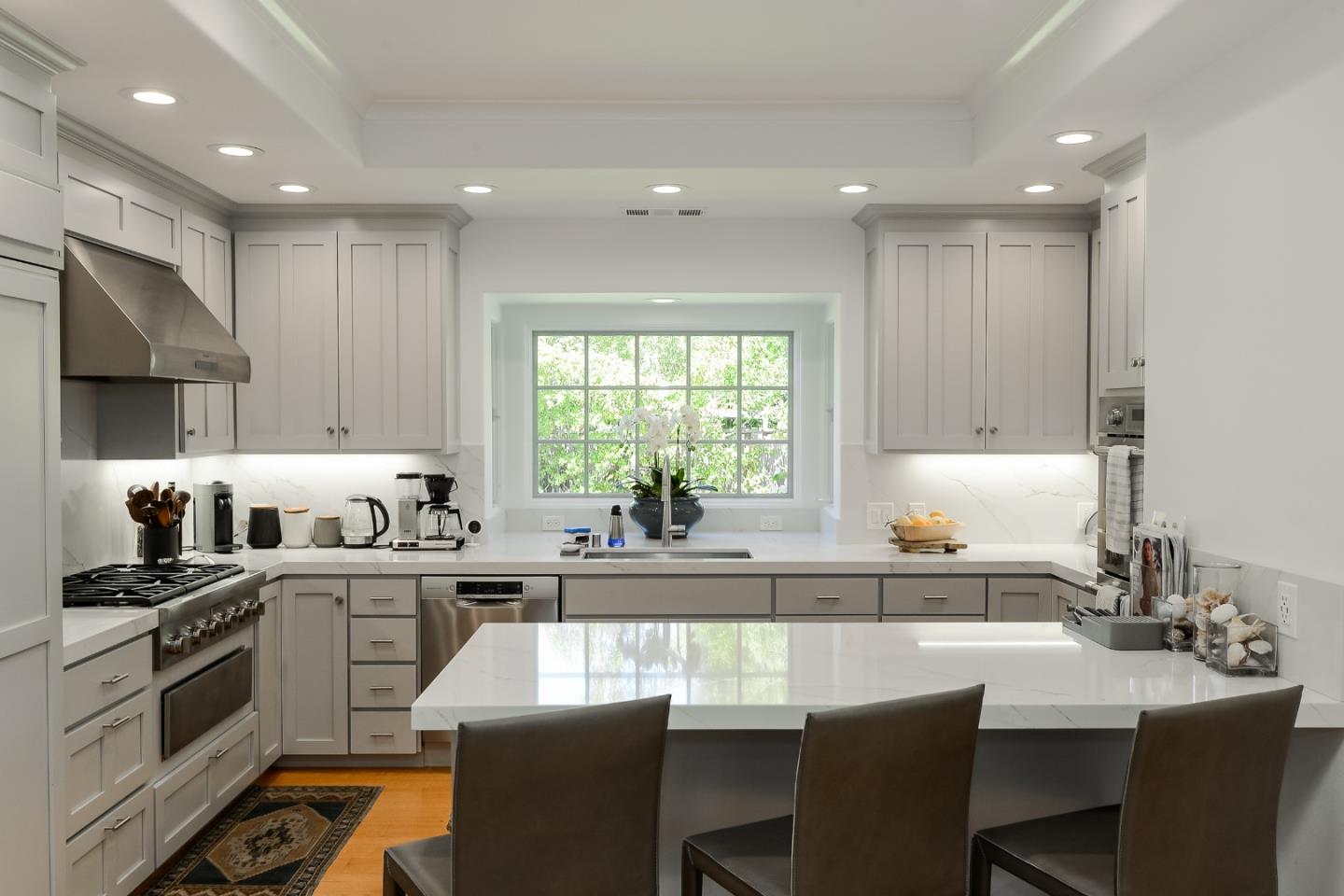 Detail Gallery Image 22 of 37 For 1003 Olive St, Menlo Park,  CA 94025 - 4 Beds | 3/1 Baths