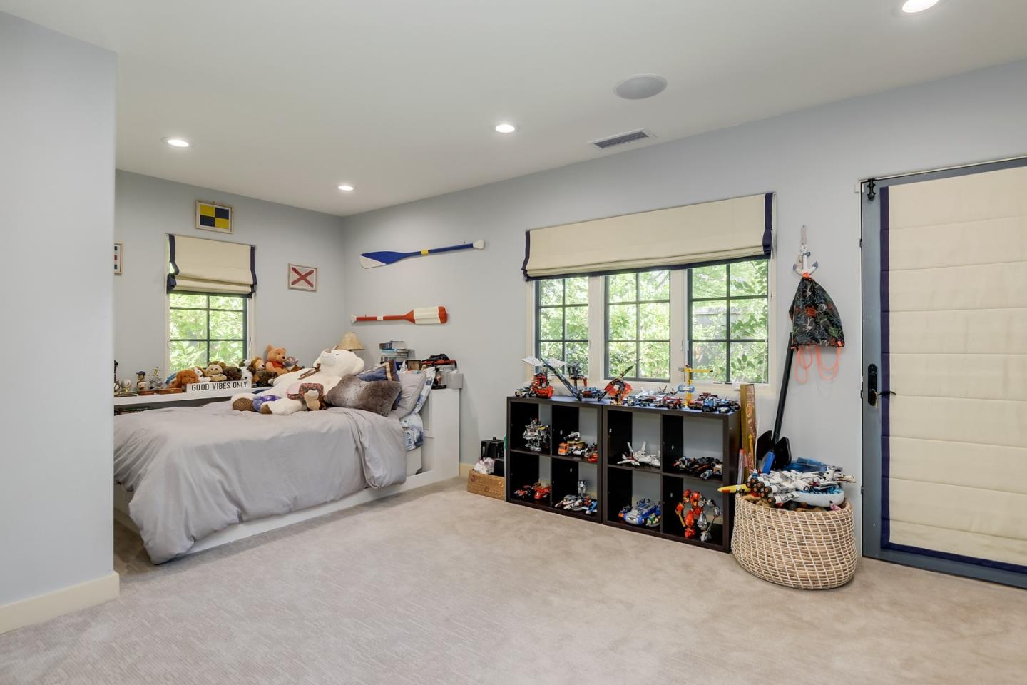 Detail Gallery Image 24 of 37 For 1003 Olive St, Menlo Park,  CA 94025 - 4 Beds | 3/1 Baths