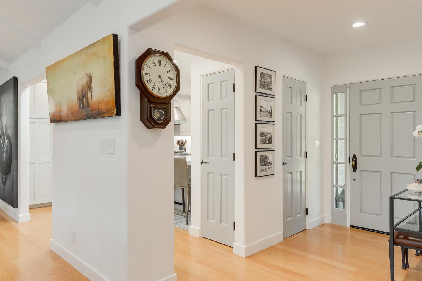 Detail Gallery Image 4 of 37 For 1003 Olive St, Menlo Park,  CA 94025 - 4 Beds | 3/1 Baths