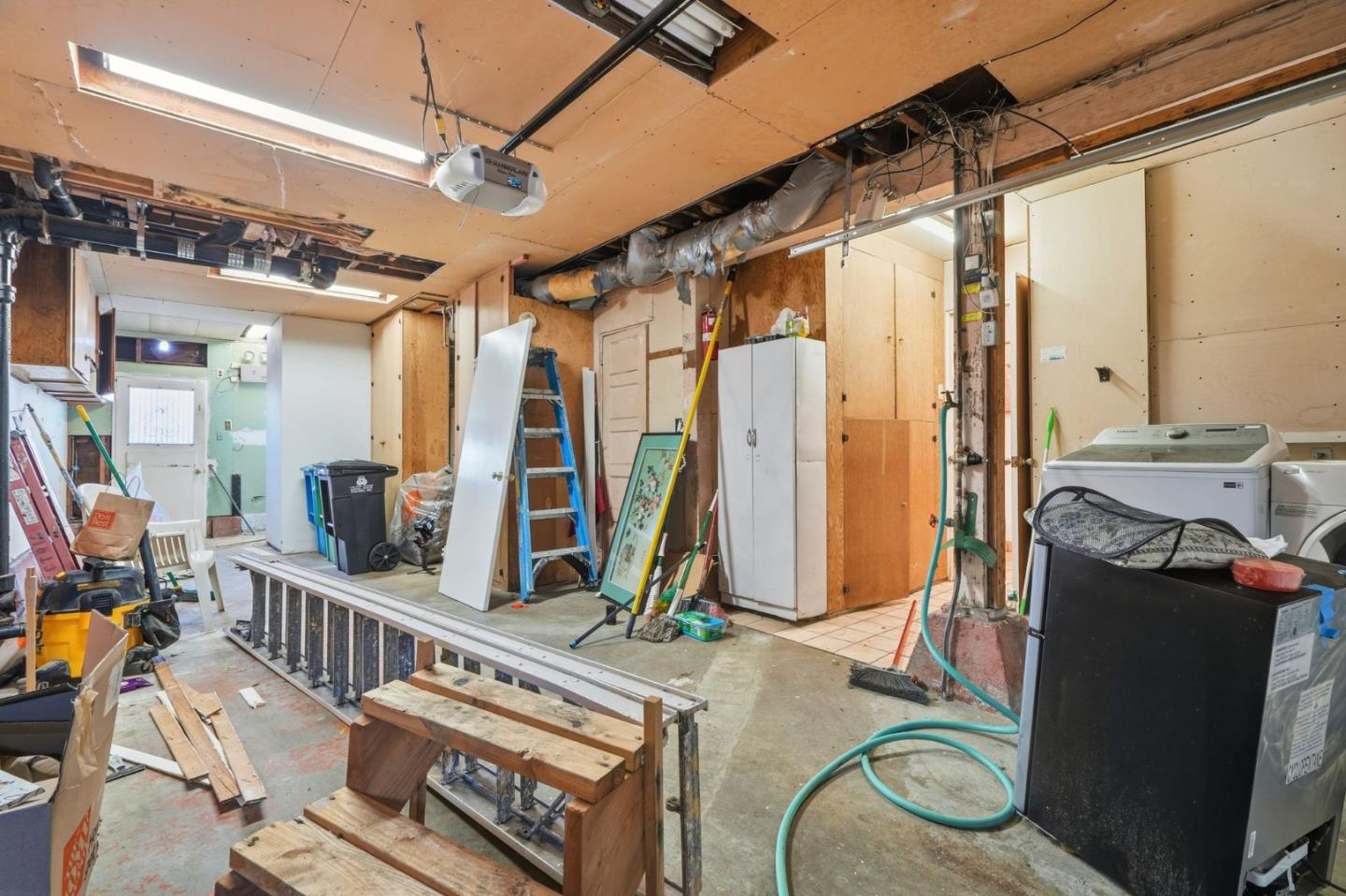 Detail Gallery Image 27 of 46 For 35 Macedonia St, San Francisco,  CA 94110 - 2 Beds | 1 Baths