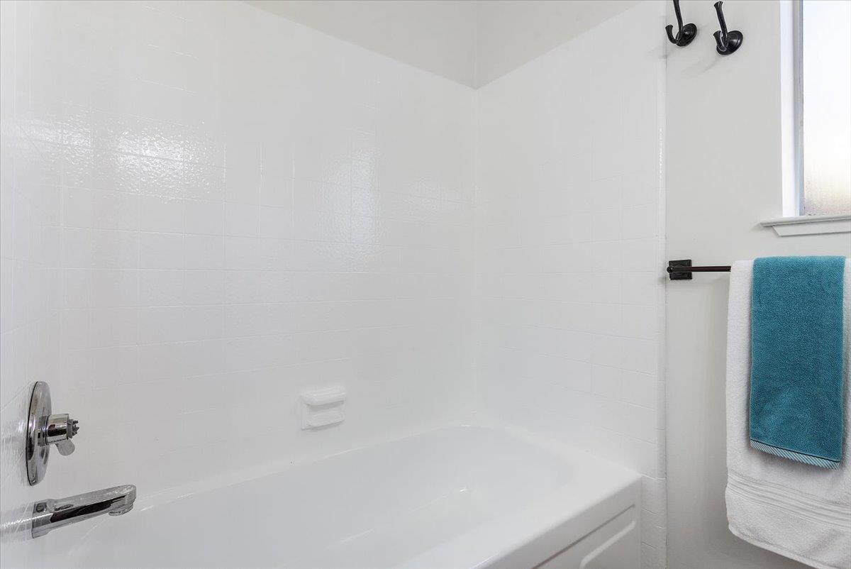 Detail Gallery Image 31 of 47 For 1012 Wilsham Dr, San Jose,  CA 95132 - 4 Beds | 2 Baths