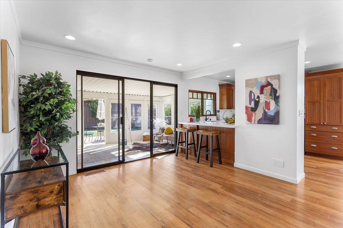 Detail Gallery Image 5 of 47 For 1012 Wilsham Dr, San Jose,  CA 95132 - 4 Beds | 2 Baths