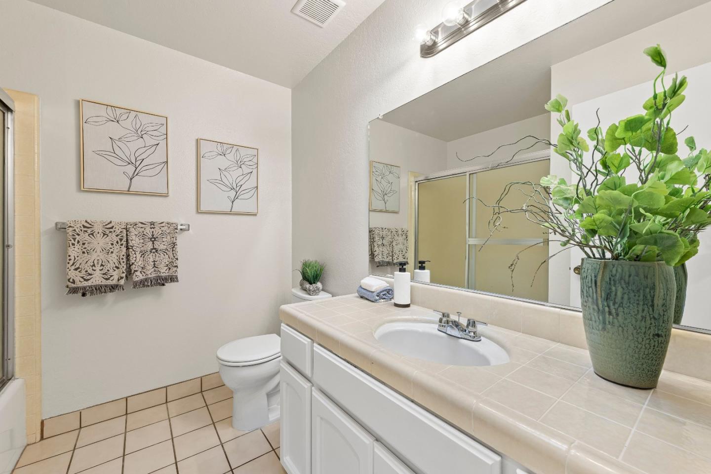 Detail Gallery Image 14 of 41 For 15314 Calle Enrique, Morgan Hill,  CA 95037 - 2 Beds | 2 Baths