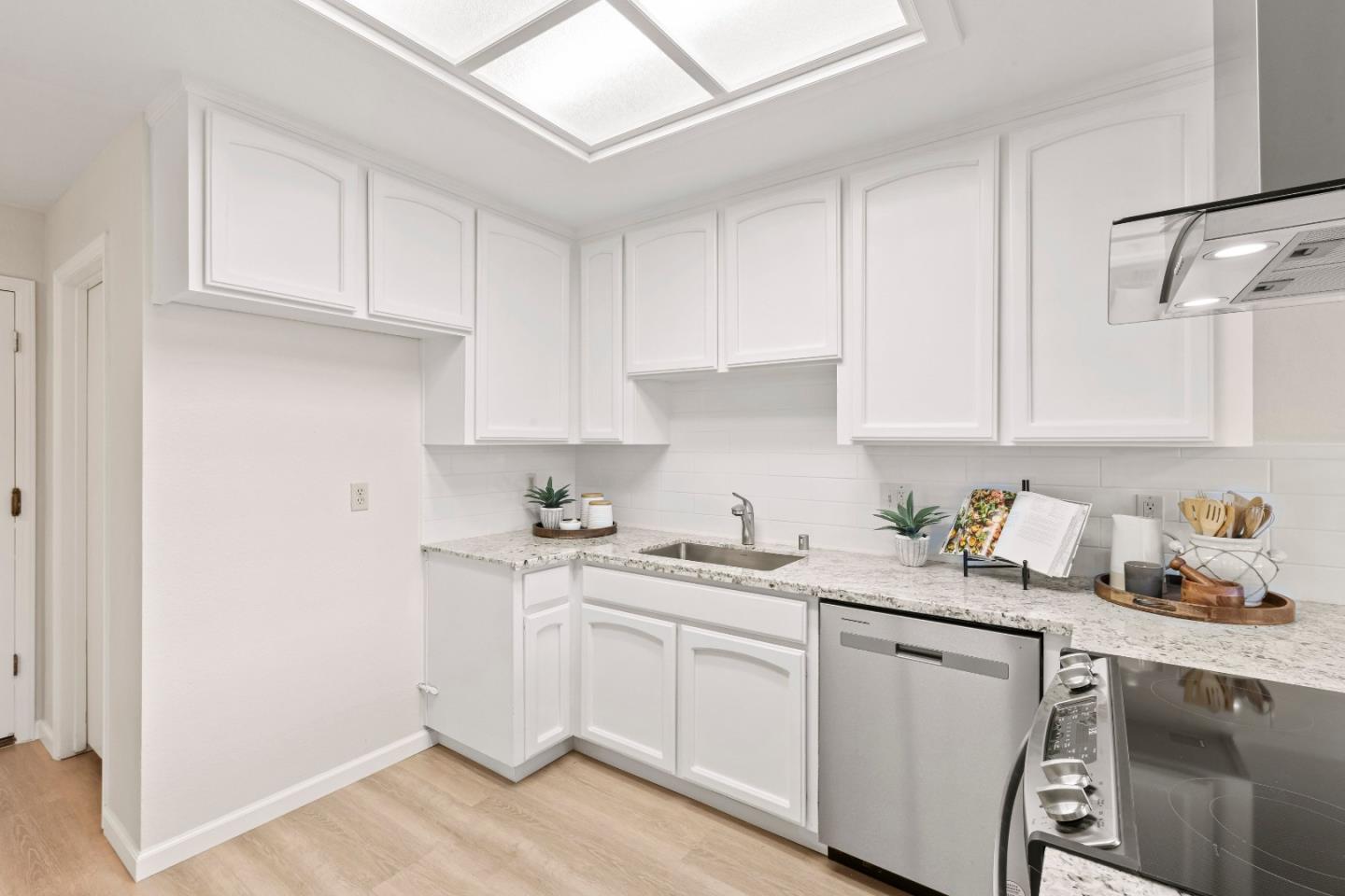 Detail Gallery Image 32 of 41 For 15314 Calle Enrique, Morgan Hill,  CA 95037 - 2 Beds | 2 Baths