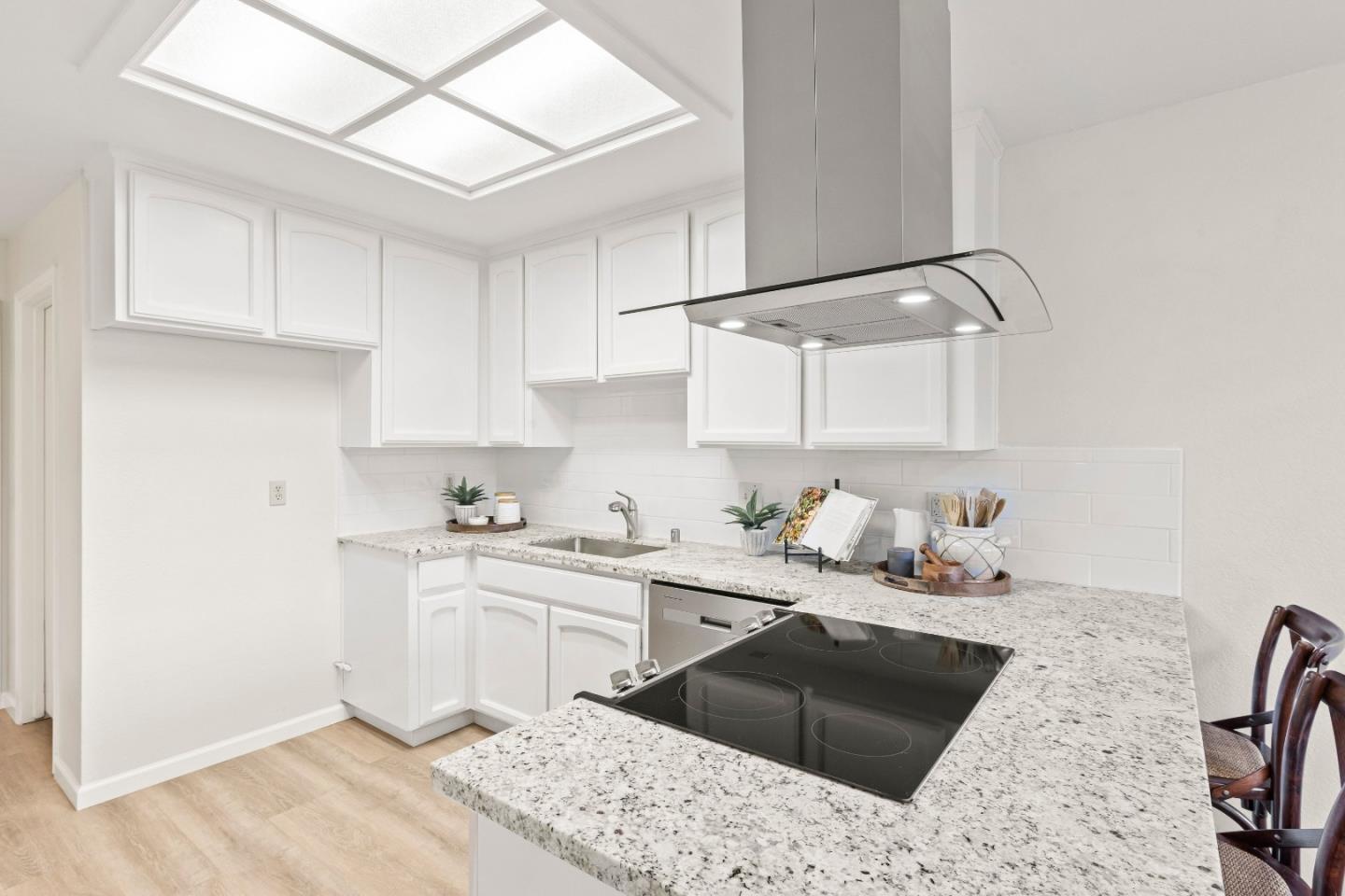 Detail Gallery Image 33 of 41 For 15314 Calle Enrique, Morgan Hill,  CA 95037 - 2 Beds | 2 Baths