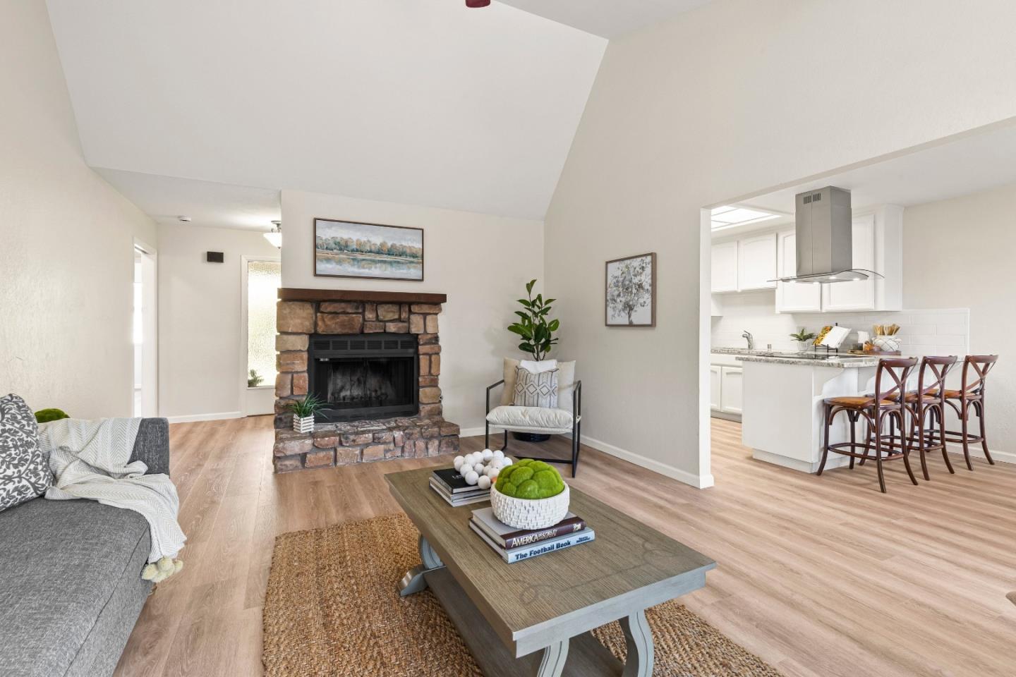 Detail Gallery Image 5 of 41 For 15314 Calle Enrique, Morgan Hill,  CA 95037 - 2 Beds | 2 Baths