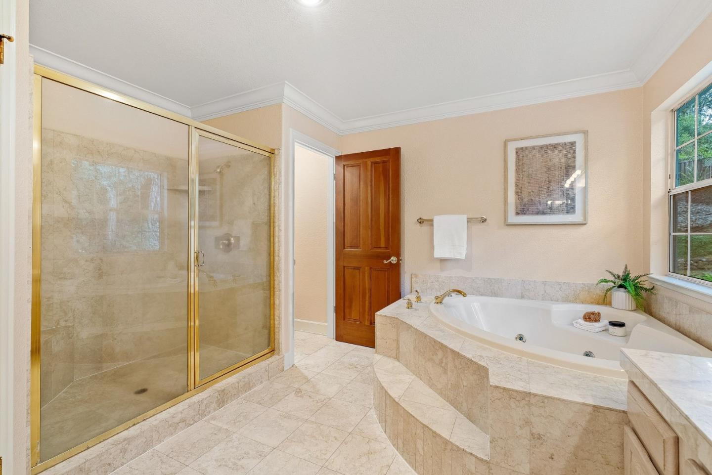 Detail Gallery Image 13 of 70 For 241 Southwood Dr, Scotts Valley,  CA 95066 - 4 Beds | 3/1 Baths