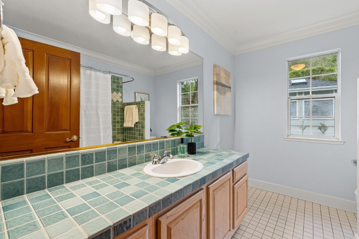 Detail Gallery Image 20 of 70 For 241 Southwood Dr, Scotts Valley,  CA 95066 - 4 Beds | 3/1 Baths