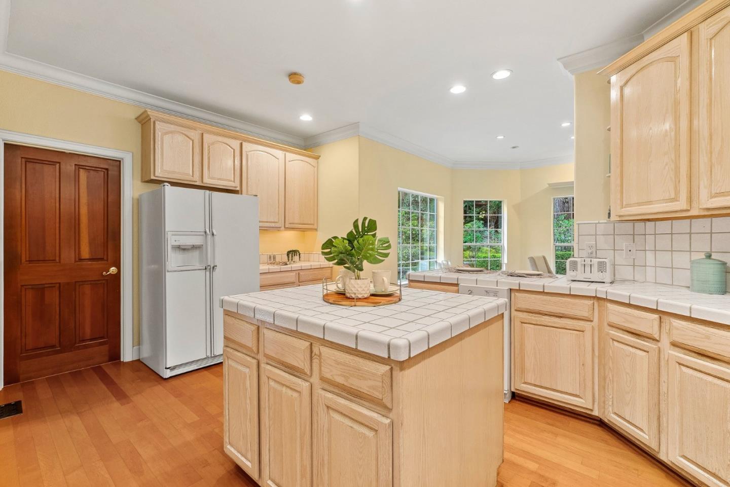 Detail Gallery Image 32 of 70 For 241 Southwood Dr, Scotts Valley,  CA 95066 - 4 Beds | 3/1 Baths