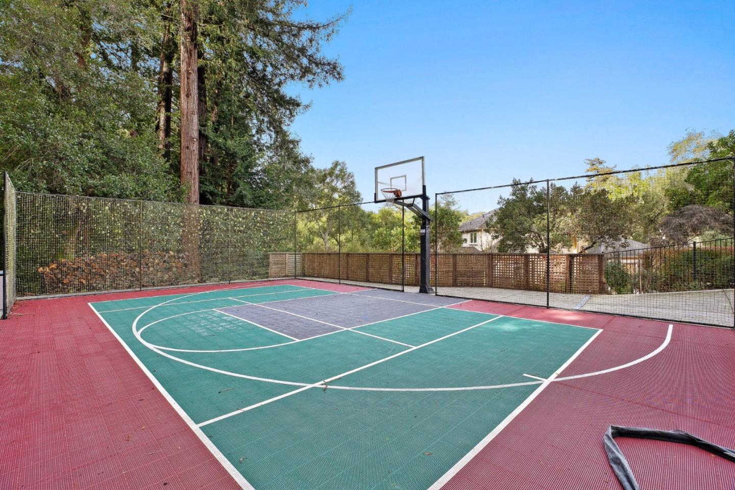 Detail Gallery Image 46 of 70 For 241 Southwood Dr, Scotts Valley,  CA 95066 - 4 Beds | 3/1 Baths