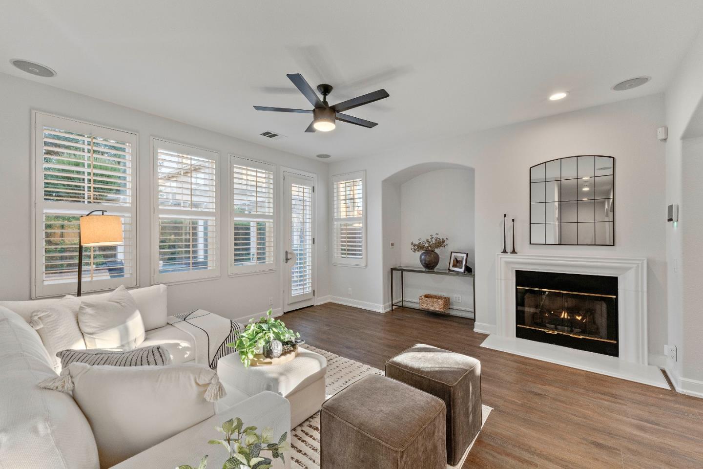 Detail Gallery Image 11 of 30 For 9622 Cooper Pl, Gilroy,  CA 95020 - 5 Beds | 3 Baths