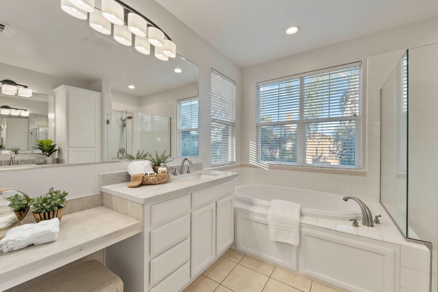 Detail Gallery Image 13 of 30 For 9622 Cooper Pl, Gilroy,  CA 95020 - 5 Beds | 3 Baths