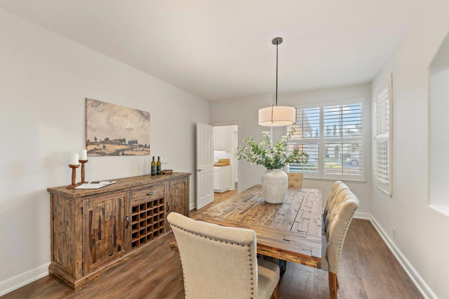 Detail Gallery Image 5 of 30 For 9622 Cooper Pl, Gilroy,  CA 95020 - 5 Beds | 3 Baths