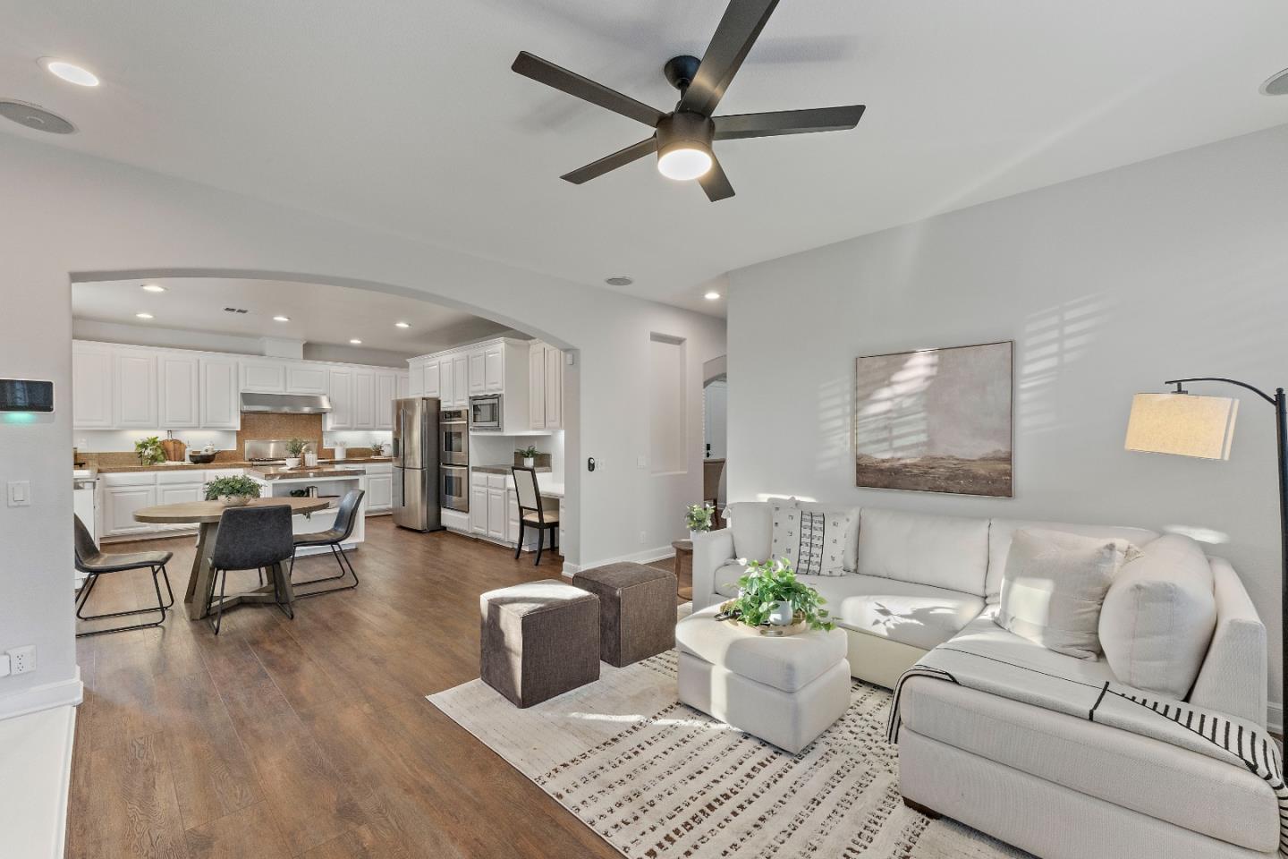 Detail Gallery Image 8 of 30 For 9622 Cooper Pl, Gilroy,  CA 95020 - 5 Beds | 3 Baths