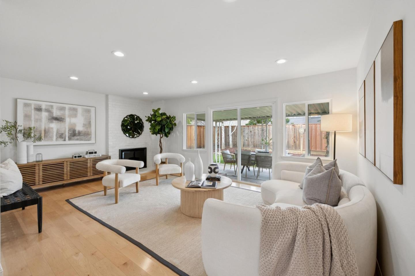 Detail Gallery Image 6 of 18 For 4569 Elmhurst Dr, San Jose,  CA 95129 - 3 Beds | 2 Baths