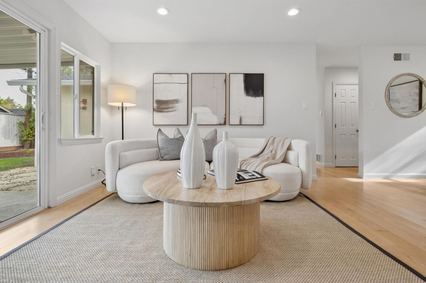 Detail Gallery Image 8 of 18 For 4569 Elmhurst Dr, San Jose,  CA 95129 - 3 Beds | 2 Baths