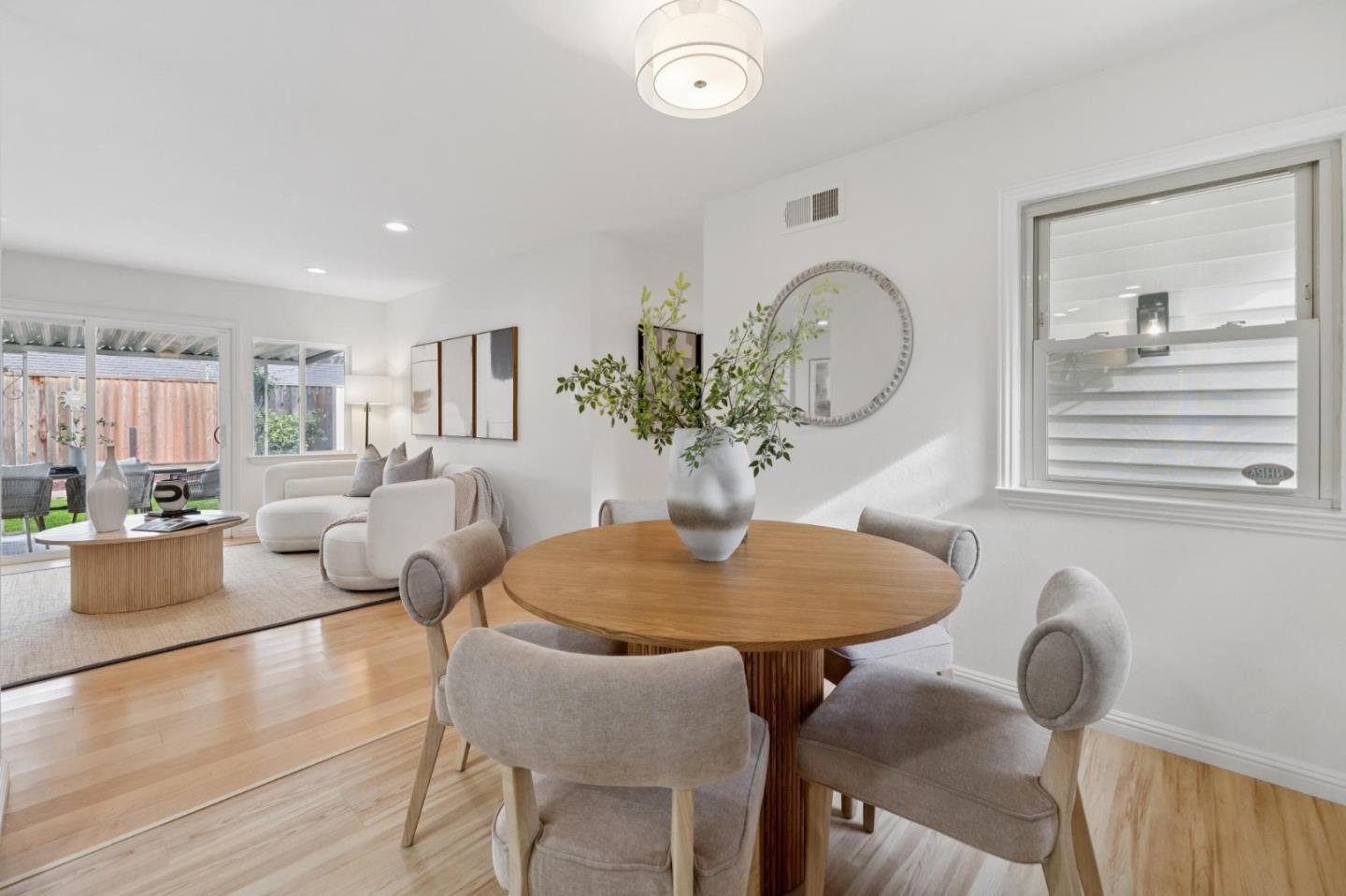 Detail Gallery Image 14 of 18 For 4569 Elmhurst Dr, San Jose,  CA 95129 - 3 Beds | 2 Baths