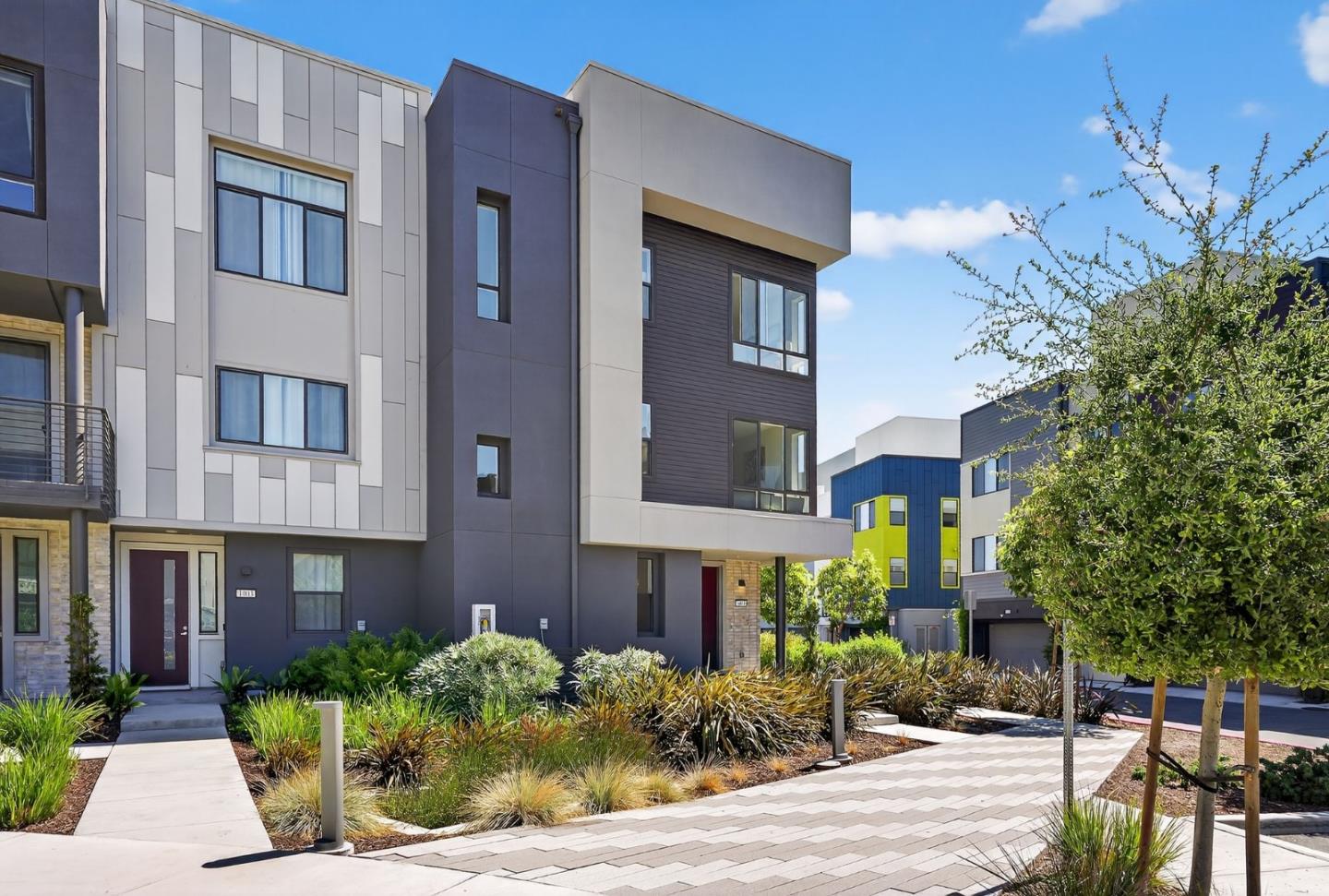 Detail Gallery Image 2 of 53 For 3891 Vanguard Cmn #1004,  Fremont,  CA 94538 - 2 Beds | 2/1 Baths