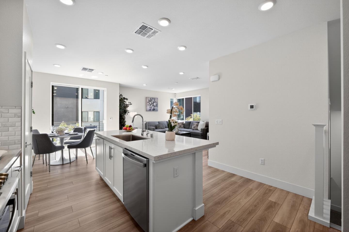 Detail Gallery Image 25 of 53 For 3891 Vanguard Cmn #1004,  Fremont,  CA 94538 - 2 Beds | 2/1 Baths