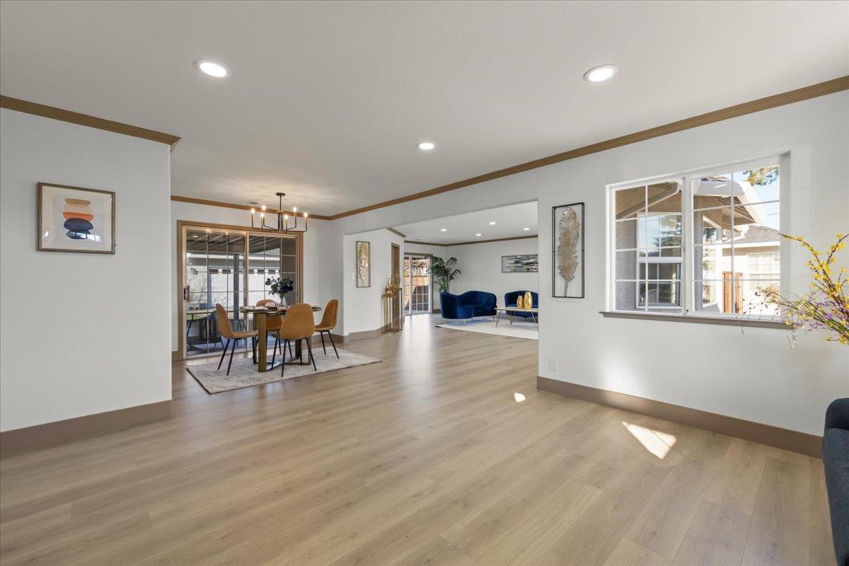 Detail Gallery Image 4 of 29 For 381 Fenley Ave, San Jose,  CA 95117 - 3 Beds | 2 Baths