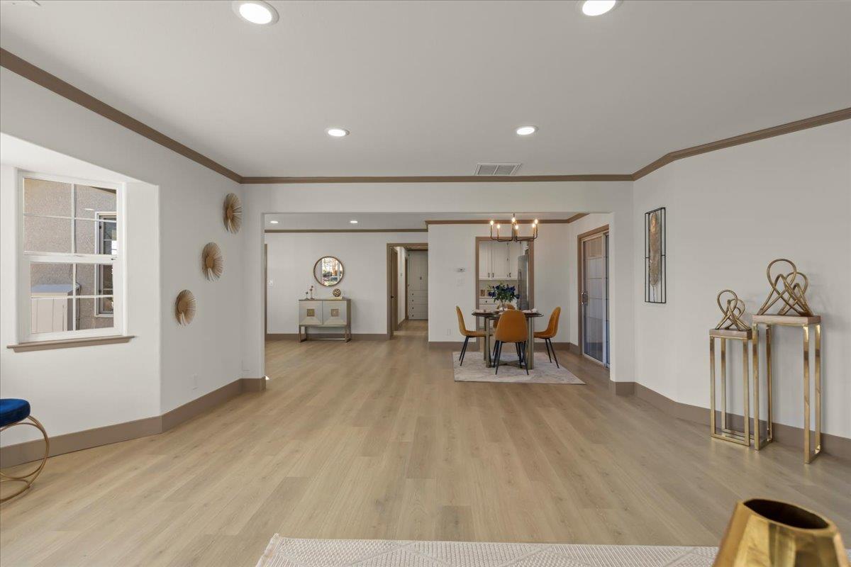 Detail Gallery Image 5 of 29 For 381 Fenley Ave, San Jose,  CA 95117 - 3 Beds | 2 Baths