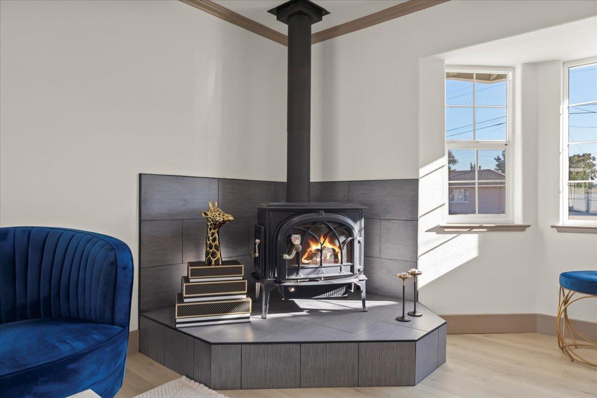 Detail Gallery Image 7 of 29 For 381 Fenley Ave, San Jose,  CA 95117 - 3 Beds | 2 Baths