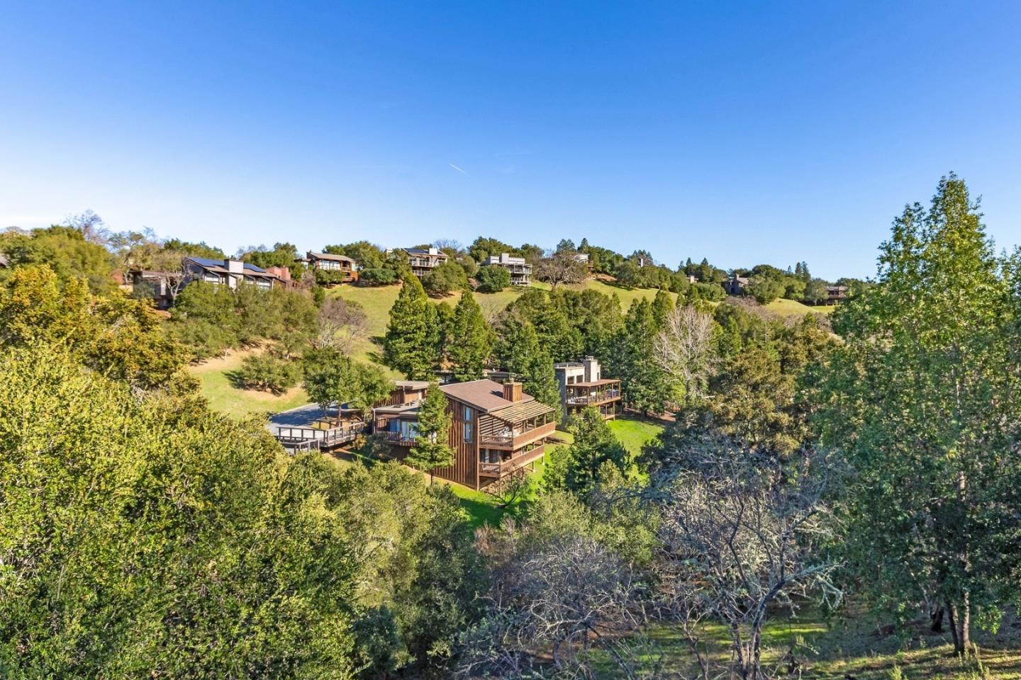 Detail Gallery Image 12 of 29 For 5 Sandstone St, Portola Valley,  CA 94028 - 3 Beds | 2/1 Baths