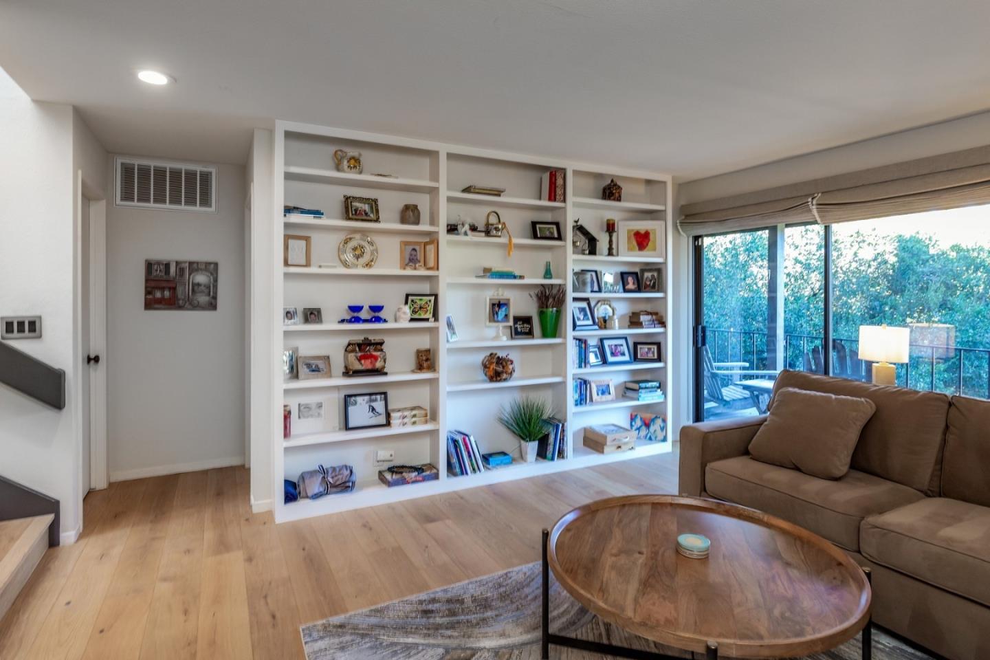 Detail Gallery Image 20 of 29 For 5 Sandstone St, Portola Valley,  CA 94028 - 3 Beds | 2/1 Baths