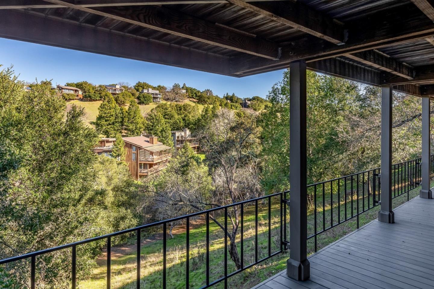 Detail Gallery Image 21 of 29 For 5 Sandstone St, Portola Valley,  CA 94028 - 3 Beds | 2/1 Baths