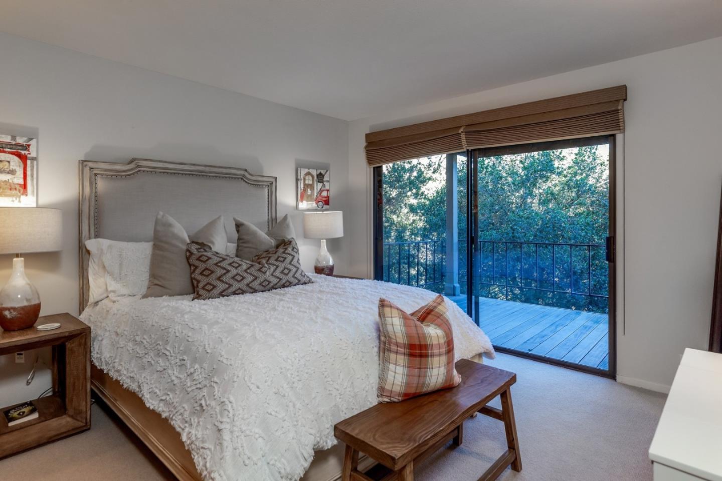 Detail Gallery Image 22 of 29 For 5 Sandstone St, Portola Valley,  CA 94028 - 3 Beds | 2/1 Baths