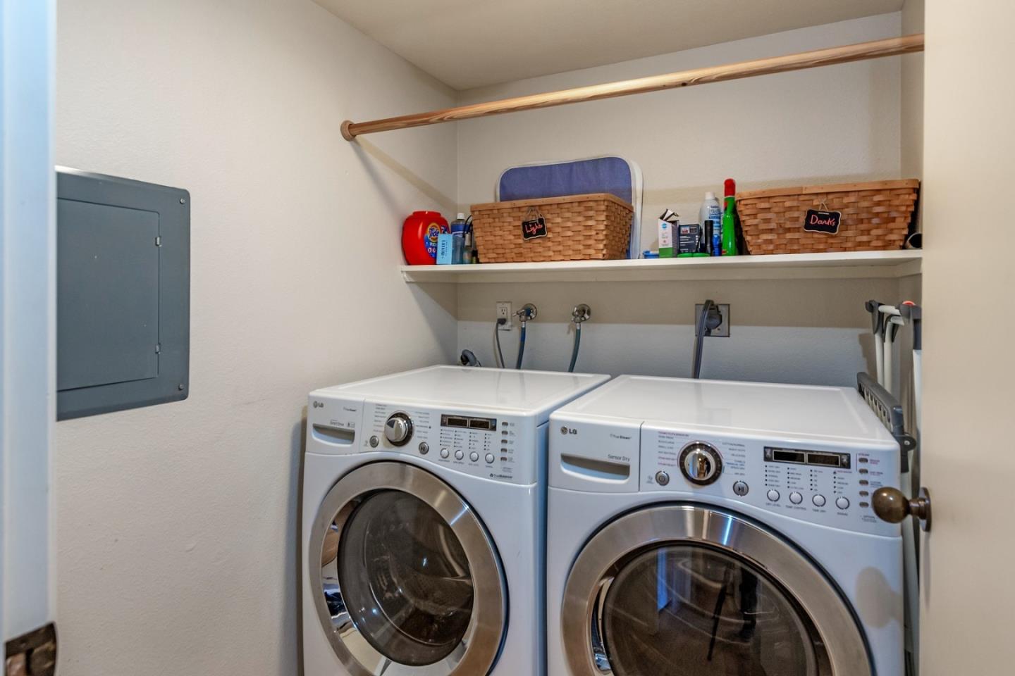 Detail Gallery Image 25 of 29 For 5 Sandstone St, Portola Valley,  CA 94028 - 3 Beds | 2/1 Baths