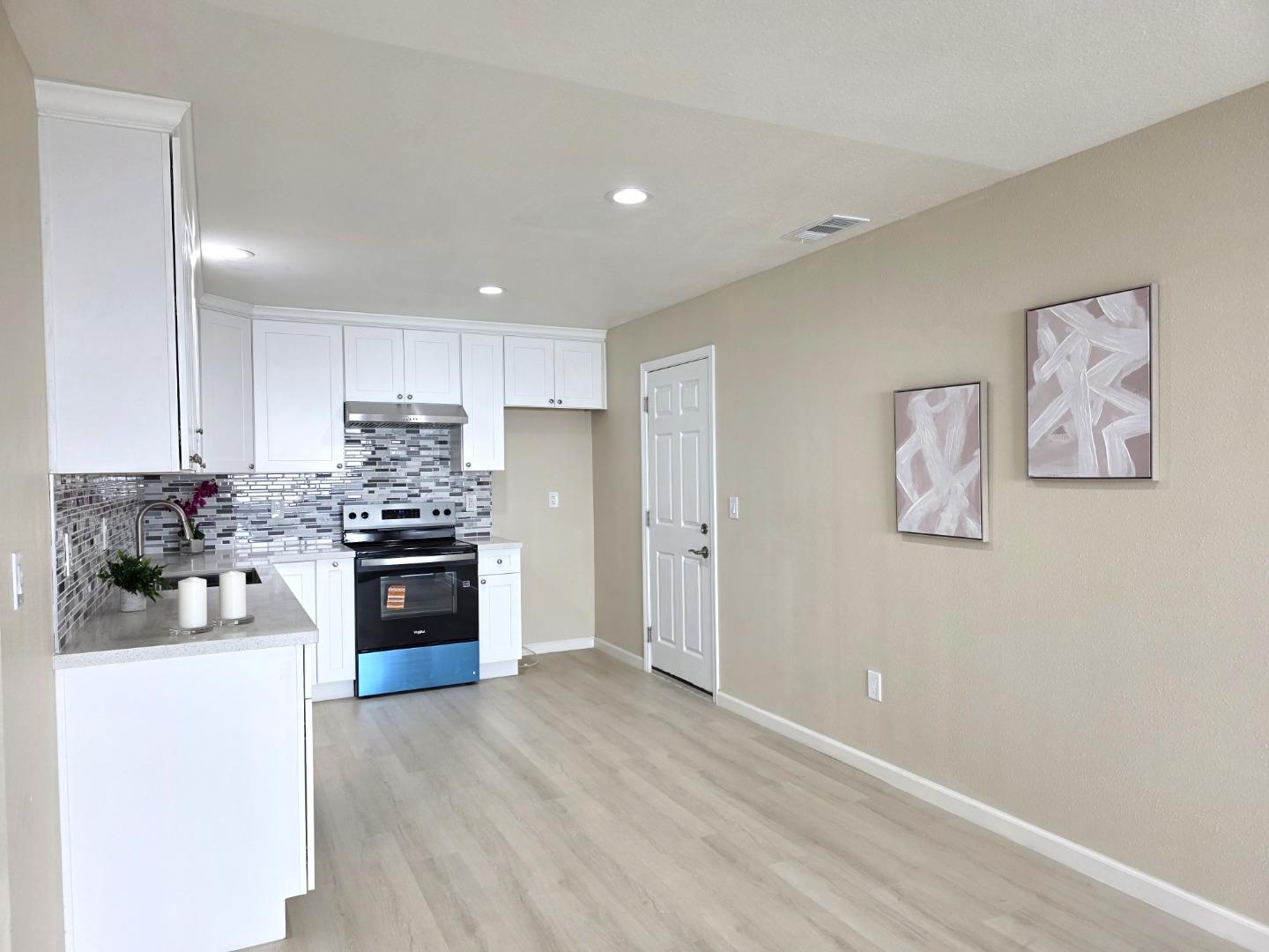 Detail Gallery Image 11 of 30 For 1932 Luby Dr, San Jose,  CA 95133 - 3 Beds | 2 Baths