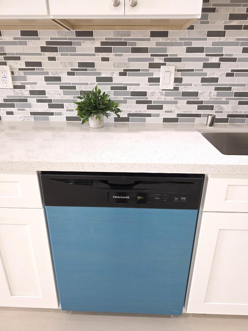 Detail Gallery Image 14 of 30 For 1932 Luby Dr, San Jose,  CA 95133 - 3 Beds | 2 Baths