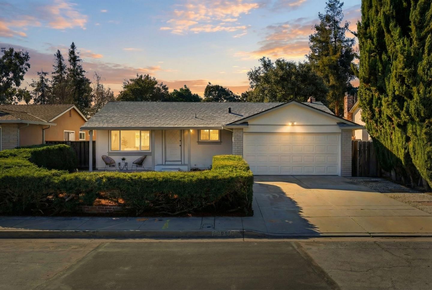 Front Image Thumbnail for ML82031403