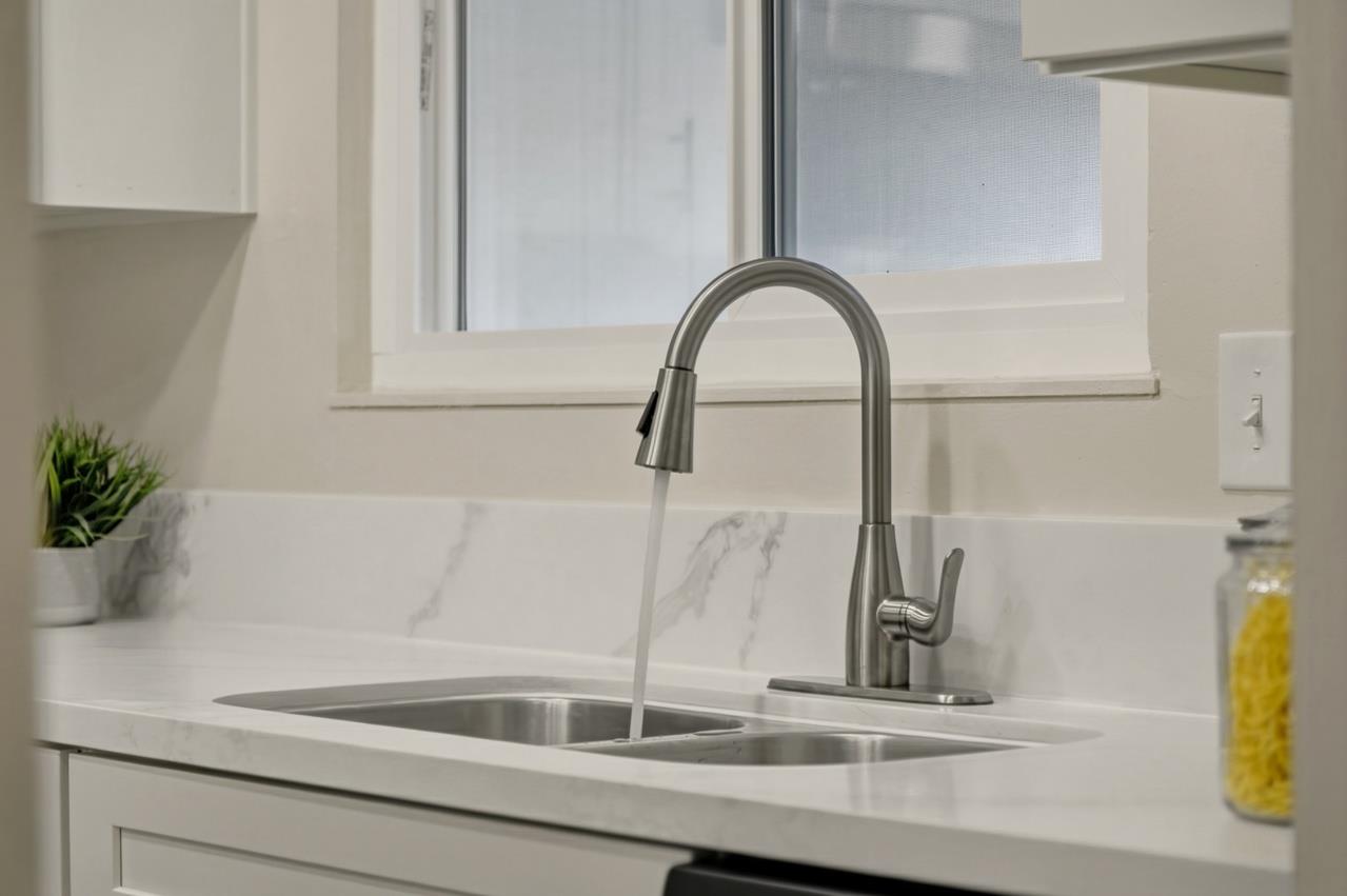 Detail Gallery Image 14 of 42 For 1941 Grosvenor Dr, San Jose,  CA 95132 - 3 Beds | 2 Baths