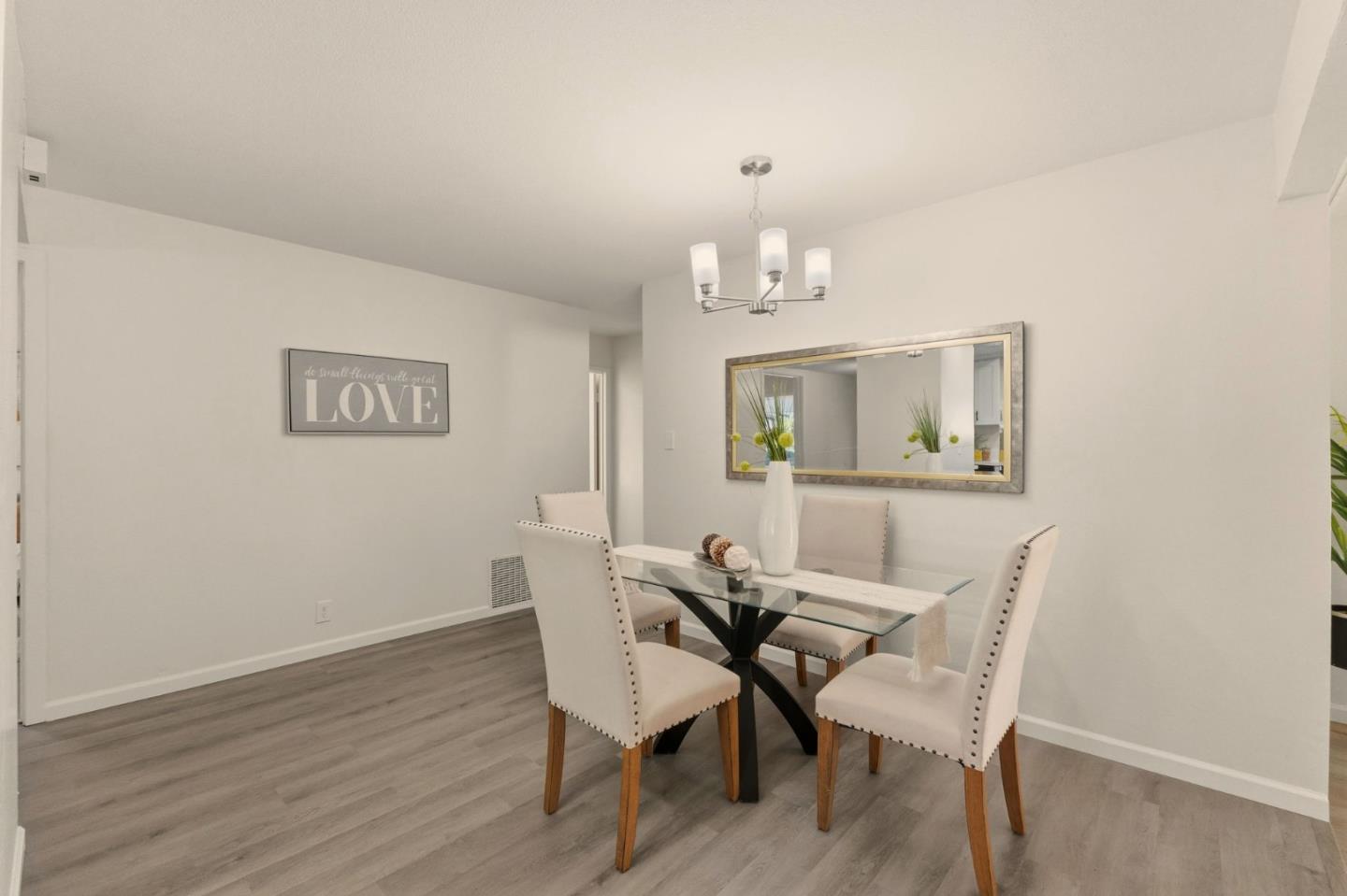 Detail Gallery Image 18 of 42 For 1941 Grosvenor Dr, San Jose,  CA 95132 - 3 Beds | 2 Baths