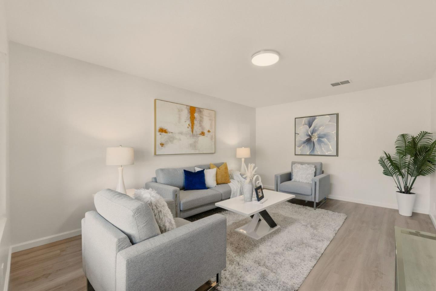 Detail Gallery Image 6 of 42 For 1941 Grosvenor Dr, San Jose,  CA 95132 - 3 Beds | 2 Baths