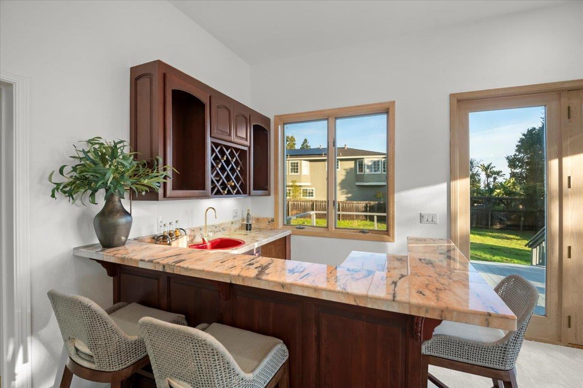 Detail Gallery Image 10 of 39 For 3961 Jefferson Ave, Redwood City,  CA 94062 - 4 Beds | 4/1 Baths