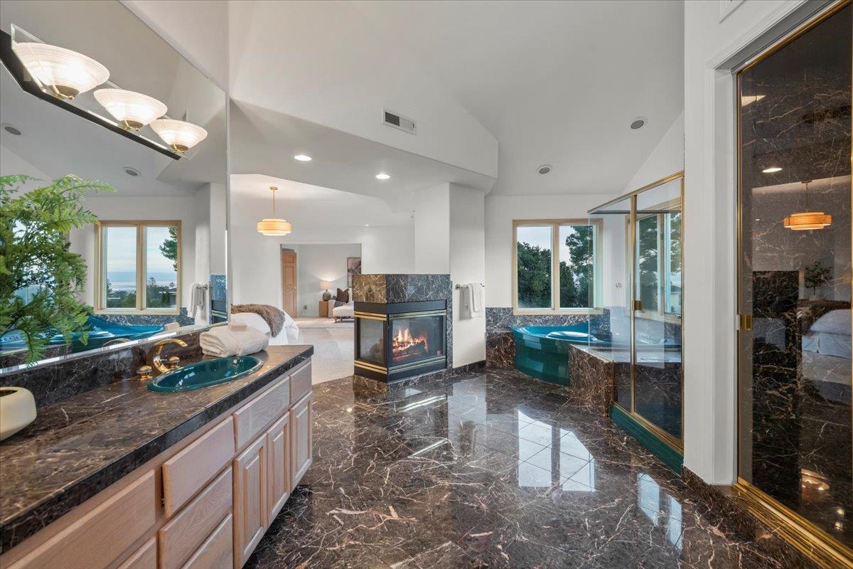 Detail Gallery Image 25 of 39 For 3961 Jefferson Ave, Redwood City,  CA 94062 - 4 Beds | 4/1 Baths