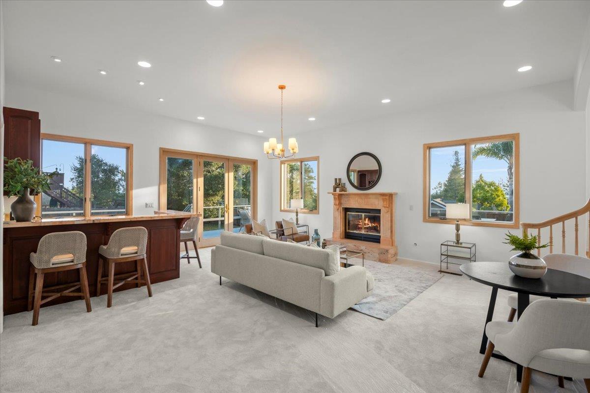 Detail Gallery Image 7 of 39 For 3961 Jefferson Ave, Redwood City,  CA 94062 - 4 Beds | 4/1 Baths