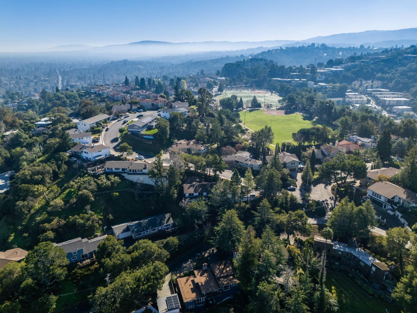 Detail Gallery Image 21 of 22 For 75 Coronado Ave, San Carlos,  CA 94070 - 3 Beds | 2 Baths