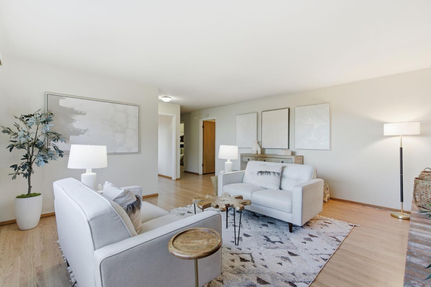 Detail Gallery Image 6 of 22 For 75 Coronado Ave, San Carlos,  CA 94070 - 3 Beds | 2 Baths