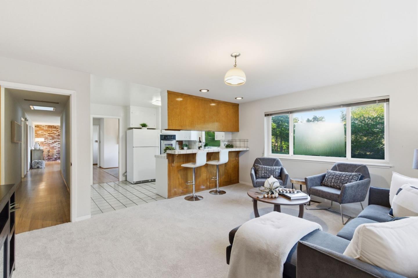 Detail Gallery Image 9 of 22 For 75 Coronado Ave, San Carlos,  CA 94070 - 3 Beds | 2 Baths