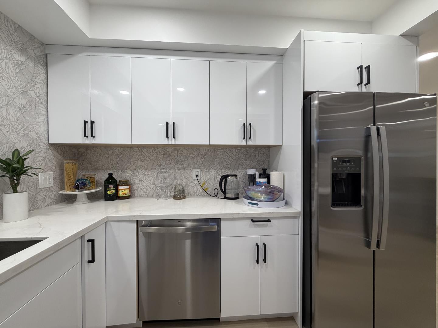 Detail Gallery Image 11 of 39 For 2786 Plumas Dr, San Jose,  CA 95121 - 4 Beds | 2 Baths