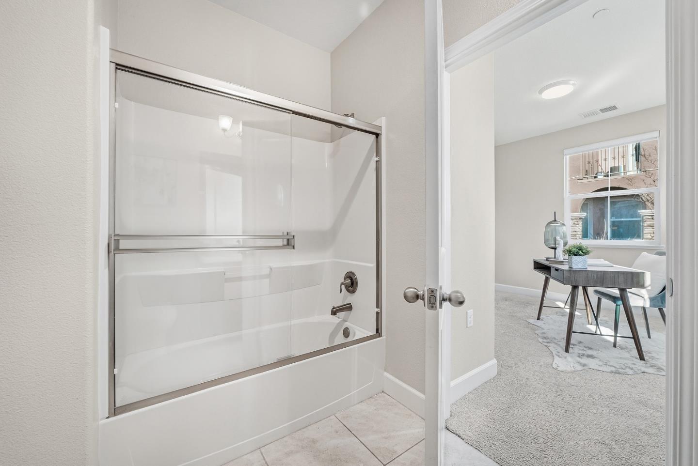 Detail Gallery Image 11 of 43 For 38946 Water Lily Pl, Newark,  CA 94560 - 3 Beds | 3/1 Baths